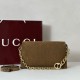 Replica Borsa a tracolla Gucci media con motivo GG goffrato e catena 857622 scamosciata marrone