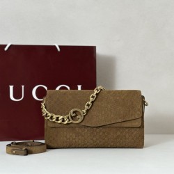 Replica Borsa a tracolla Gucci media con motivo GG goffrato e catena 857622 scamosciata marrone
