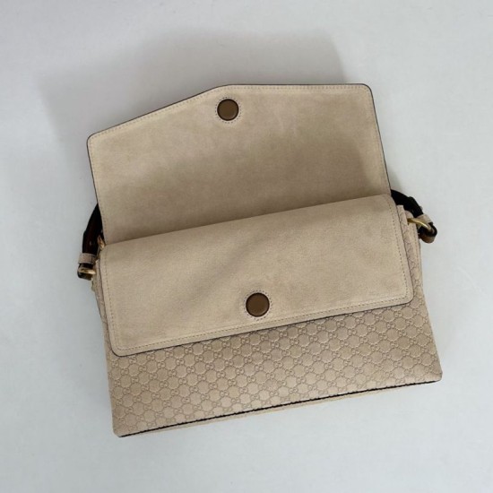 Replica Borsa a tracolla Gucci media con motivo GG goffrato e catena 857622 scamosciata Beige Imitazioni Replica Borsa a tracolla Gucci media con motivo GG goffrato e catena 857622 scamosciata Beige