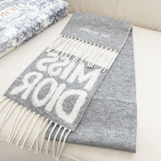 Replica Sciarpa reversibile in cashmere Dior Miss Dior Graffiti grigio/avorio 17 x 140 Imitazioni Replica Sciarpa reversibile in cashmere Dior Miss Dior Graffiti grigio/avorio 17 x 140