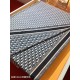 Replica Pari Sciarpa quadrata reversibile in seta e cashmere Dior Oblique Diortwin grigio/nero 140 x 140 Imitazioni Replica Pari Sciarpa quadrata reversibile in seta e cashmere Dior Oblique Diortwin grigio/nero 140 x 140