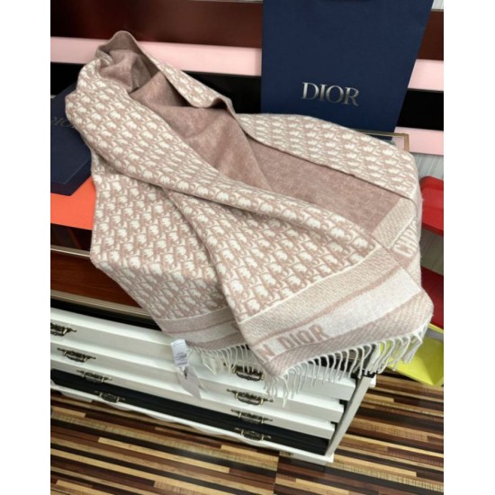 Replica Alta gamma Sciarpa frange Dior Oblique cashmere blu navy/écru 45 x 200 Rosa Imitazioni Replica Alta gamma Sciarpa frange Dior Oblique cashmere blu navy/écru 45 x 200 Rosa