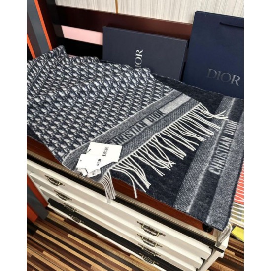 Replica Alta gamma Sciarpa frange Dior Oblique cashmere blu navy/écru 45 x 200 Blu Imitazioni Replica Alta gamma Sciarpa frange Dior Oblique cashmere blu navy/écru 45 x 200 Blu