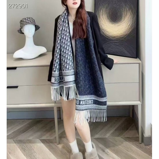 Replica Alta gamma Sciarpa frange Dior Oblique cashmere blu navy/écru 45 x 200 Blu Imitazioni Replica Alta gamma Sciarpa frange Dior Oblique cashmere blu navy/écru 45 x 200 Blu
