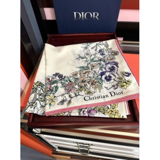 Replica Sciarpa Mitzah in seta e cashmere multicolore Dior D-Floral 140 x 140 02 Imitazioni Replica Sciarpa Mitzah in seta e cashmere multicolore Dior D-Floral 140 x 140 02