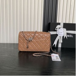 Replica Borse Chanel AS5756 Mini Rettangolare con patta e manico superiore caramello Imitazioni Replica Borse Chanel AS5756 Mini Rettangolare con patta e manico superiore caramello