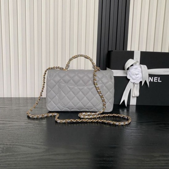 Replica Borsa a tracolla Chanel piccola con catena e manico superiore AS5702 Grigia Imitazioni Replica Borsa a tracolla Chanel piccola con catena e manico superiore AS5702 Grigia