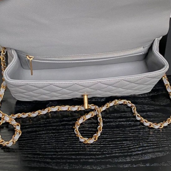 Replica Borsa a tracolla Chanel piccola con catena e manico superiore AS5702 Grigia Imitazioni Replica Borsa a tracolla Chanel piccola con catena e manico superiore AS5702 Grigia