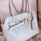 Replica Borse tote Miu Miu Adventure nappa 5BA292 Bianca Imitazioni Replica Borse tote Miu Miu Adventure nappa 5BA292 Bianca