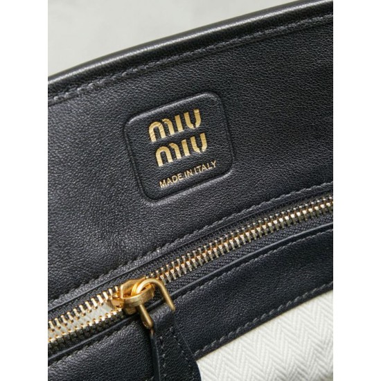 Replica Borse tote Miu Miu Adventure nappa 5BA292 Nero Imitazioni Replica Borse tote Miu Miu Adventure nappa 5BA292 Nero