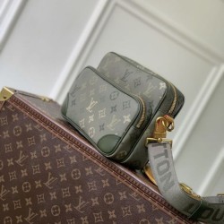 Replica Borsa a tracolla da uomo LV Nil Heritage M27095 Verde Imitazioni Replica Borsa a tracolla da uomo LV Nil Heritage M27095 Verde