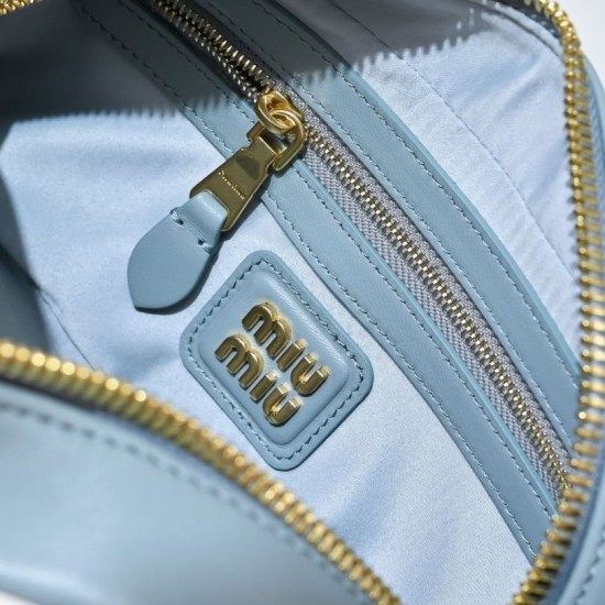Replica Borsa con manico superiore Miu Miu Arcadie matelassé Blu