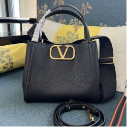 Replica Borsa a mano media Valentino Garavani Alltime vitello granato Nero