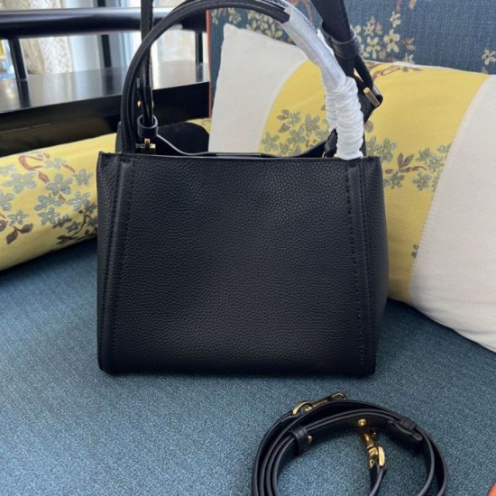 Replica Borsa a mano media Valentino Garavani Alltime vitello granato Nero Imitazioni Replica Borsa a mano media Valentino Garavani Alltime vitello granato Nero