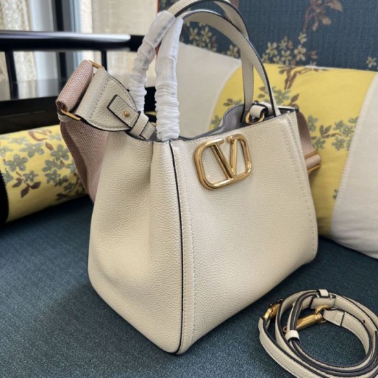 Replica Borsa 1:1 a mano media Valentino Garavani Alltime vitello granato Beige Imitazioni Replica Borsa 1:1 a mano media Valentino Garavani Alltime vitello granato Beige