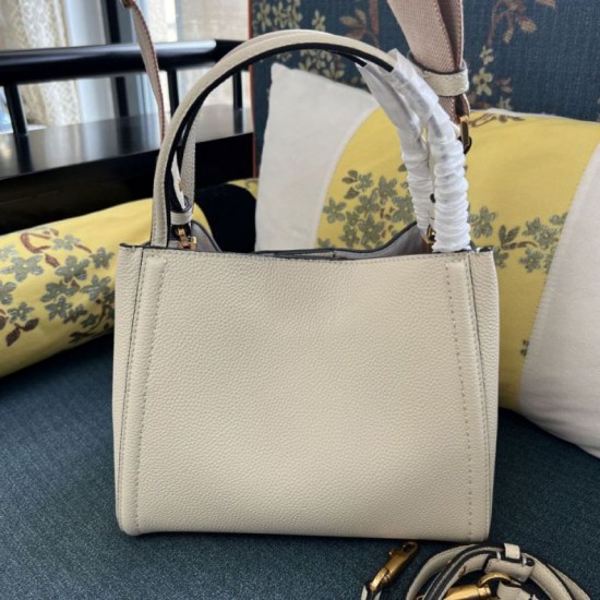 Replica Borsa 1:1 a mano media Valentino Garavani Alltime vitello granato Beige Imitazioni Replica Borsa 1:1 a mano media Valentino Garavani Alltime vitello granato Beige
