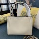 Replica Borsa 1:1 a mano media Valentino Garavani Alltime vitello granato Beige Imitazioni Replica Borsa 1:1 a mano media Valentino Garavani Alltime vitello granato Beige