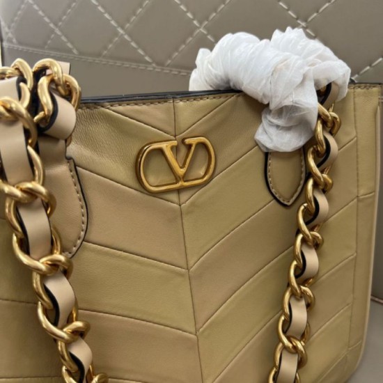 Replica Borsa 1:1 shopping piccola/media Valentino Garavani Laseine Imitazioni Replica Borsa 1:1 shopping piccola/media Valentino Garavani Laseine