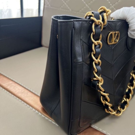 Replica Borsa shopping piccola/media Valentino Garavani Laseine Nero Imitazioni Replica Borsa shopping piccola/media Valentino Garavani Laseine Nero