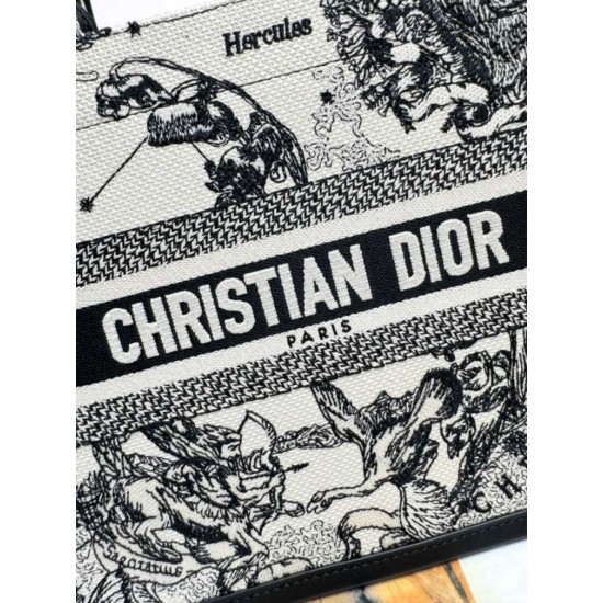 Replica Borsa tote Dior piccola/media Oblique ricamata con stampa animalier bianca Imitazioni Replica Borsa tote Dior piccola/media Oblique ricamata con stampa animalier bianca