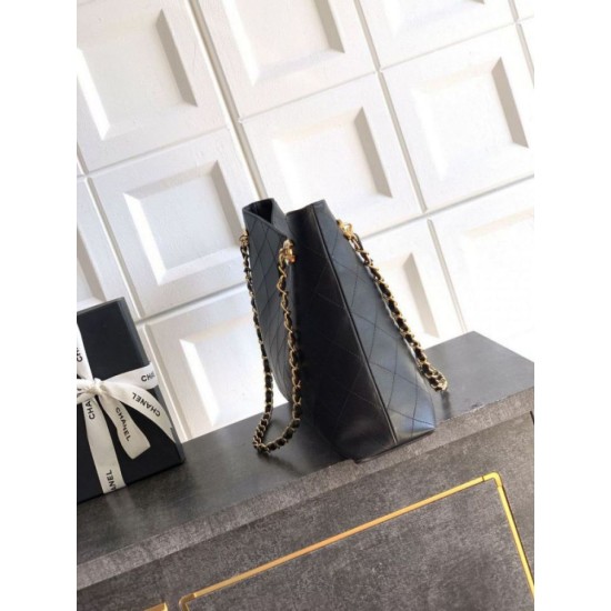 Replica Borsa hobo Chanel Coco piccola pelle di vitello Nero Imitazioni Replica Borsa hobo Chanel Coco piccola pelle di vitello Nero