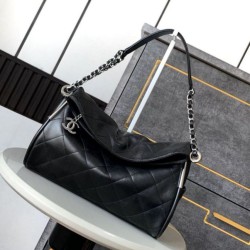 Replica Borsa Chanel Ultimate Soft Hobo piccola/media Vintage trapuntata Nero