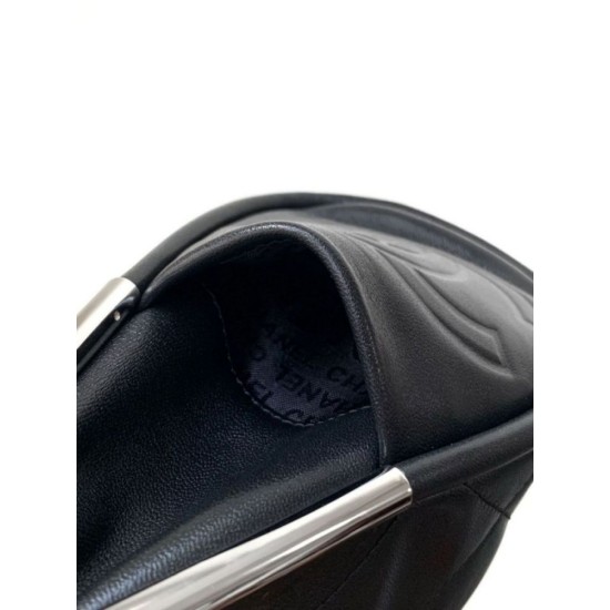 Replica Borsa Chanel Ultimate Soft Hobo piccola/media Vintage trapuntata Nero Imitazioni Replica Borsa Chanel Ultimate Soft Hobo piccola/media Vintage trapuntata Nero