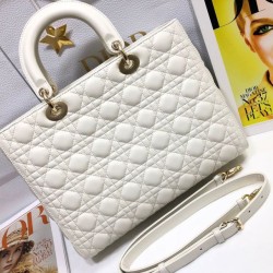 Replica borse griffate grande Dior Lady Dior agnello trapuntata cannage bianca Imitazioni Replica borse griffate grande Dior Lady Dior agnello trapuntata cannage bianca