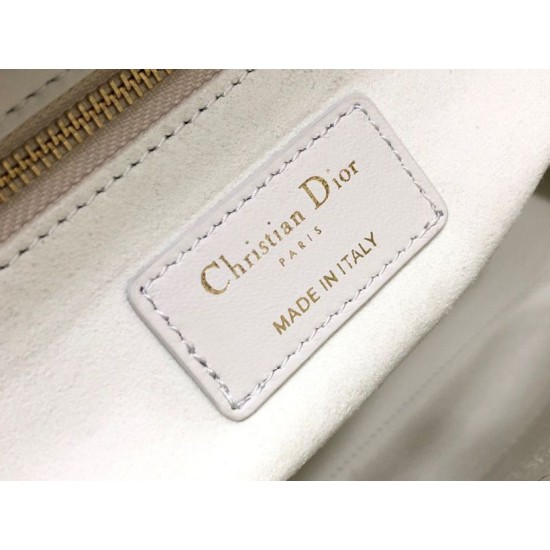 Replica borse griffate grande Dior Lady Dior agnello trapuntata cannage bianca Imitazioni Replica borse griffate grande Dior Lady Dior agnello trapuntata cannage bianca