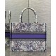 Replica Dior Fortunato Media Dior Book Tote Dior Night of Dreams motif Bianco Imitazioni Replica Dior Fortunato Media Dior Book Tote Dior Night of Dreams motif Bianco
