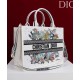 Replica Dior Fortunato Media Dior Book Tote Dior Bianco Imitazioni Replica Dior Fortunato Media Dior Book Tote Dior Bianco