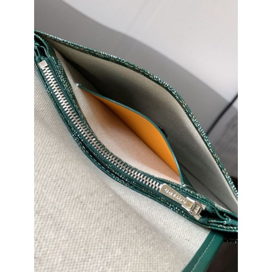Cloni Pochette Goyard Plumet con iniziali Verde firmate