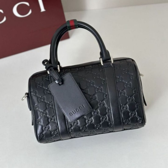 Replica di lusso Borsa da viaggio piccola Gucci GG Emblem da uomo 855789 Nero Imitazioni Cloni Borsa da viaggio piccola Gucci GG Emblem da uomo 855789 Nero firmate