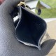 Replica di lusso Porta carte Gucci GG Emblem con cinturino 819121 Nero Imitazioni Cloni Porta carte Gucci GG Emblem con cinturino 819121 Nero firmate