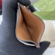 Cloni Porta carte Gucci GG Emblem con cinturino 819121 Marrone firmate