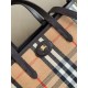 Replica di lusso Borsa tote Burberry Mini Reversible Bloomsbury Check nera/marrone Imitazioni Cloni Borsa tote Burberry Mini Reversible Bloomsbury Check nera/marrone firmate