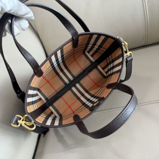 Replica di lusso Borsa tote Burberry Mini Reversible Bloomsbury Check nera/marrone Imitazioni Cloni Borsa tote Burberry Mini Reversible Bloomsbury Check nera/marrone firmate