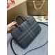 Cloni Borse Replica Alta Qualità da lavoro Burberry Ainsworth Check in betulla scura Blu firmate