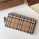 Replica di lusso Portafoglio con cerniera Burberry Vintage Check E-canvas Imitazioni Cloni Portafoglio con cerniera Burberry Vintage Check E-canvas firmate