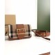 Replica di lusso Borsa a tracolla piccola con fibbia Burberry Caffè Imitazioni Cloni Borsa a tracolla piccola con fibbia Burberry Caffè firmate