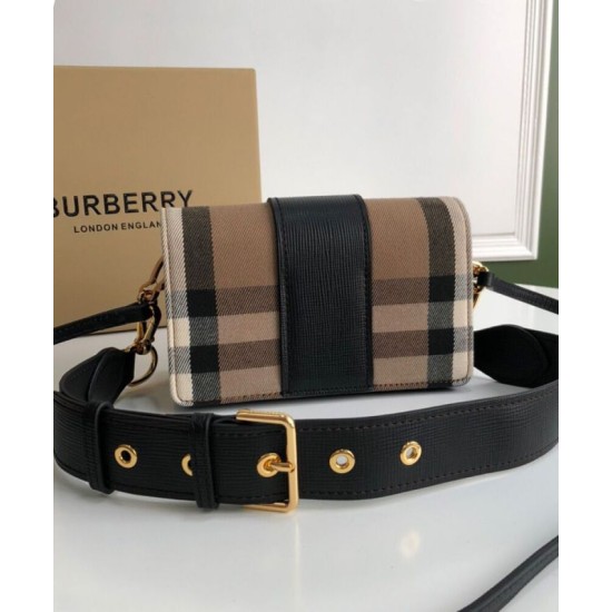 Replica di lusso Borse Firmate a tracolla piccola con fibbia Burberry Nera Imitazioni Cloni Borse Firmate Replica a tracolla piccola con fibbia Burberry Nera firmate