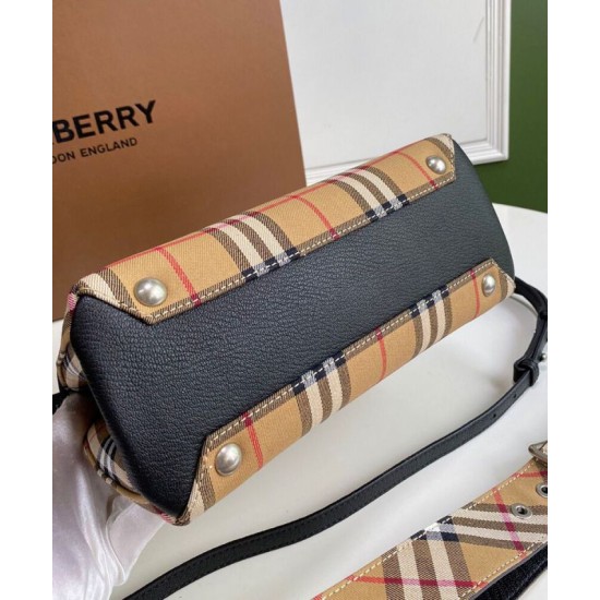 Cloni Borsa tote piccola Burberry Banner Vintage Check nera firmate