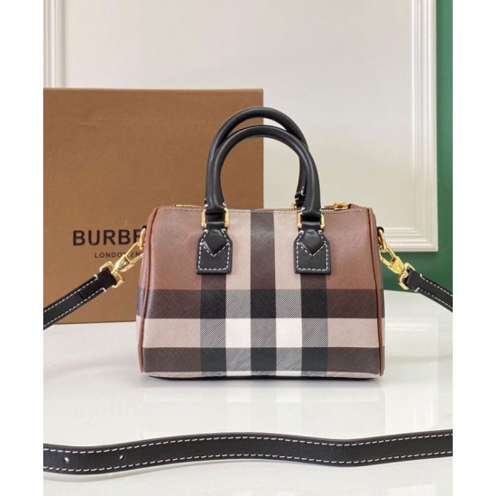 Replica di lusso Mini borsa bowling con motivo a quadri Burberry Imitazioni Cloni Mini borsa bowling con motivo a quadri Burberry firmate
