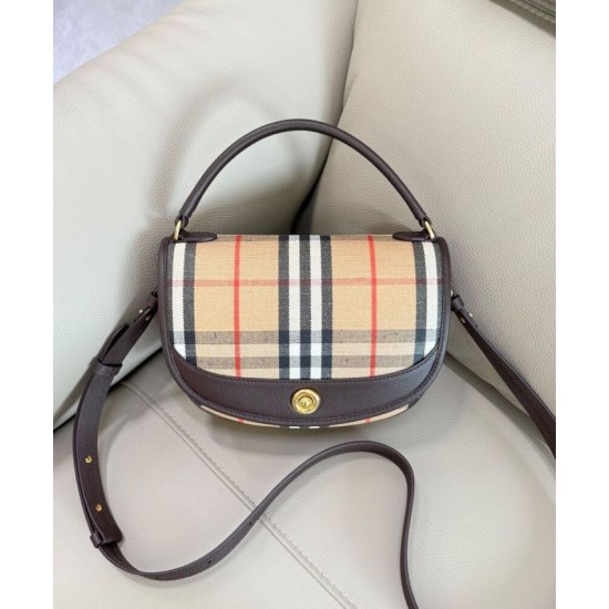 Replica di lusso Borsa a tracolla Burberry Highlands caffè scuro Imitazioni Cloni Borsa a tracolla Burberry Highlands caffè scuro firmate