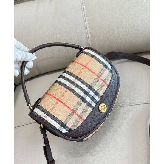 Replica di lusso Borsa a tracolla Burberry Highlands caffè scuro Imitazioni Cloni Borsa a tracolla Burberry Highlands caffè scuro firmate