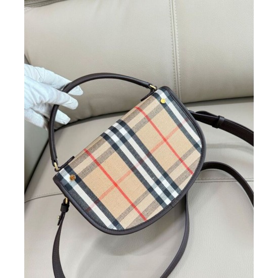 Replica di lusso Borsa a tracolla Burberry Highlands caffè scuro Imitazioni Cloni Borsa a tracolla Burberry Highlands caffè scuro firmate