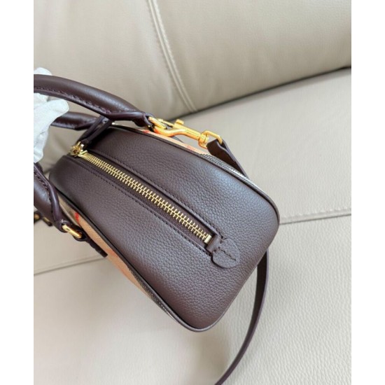 Replica di lusso Borse Imitazioni tote mini Burberry Highlands Burberry Check caffè scuro Imitazioni Cloni Borse Imitazioni tote mini Burberry Highlands Burberry Check caffè scuro firmate