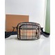 Replica di lusso Borsa a tracolla Burberry Vintage Check color albicocca Imitazioni Cloni Borsa a tracolla Burberry Vintage Check color albicocca firmate