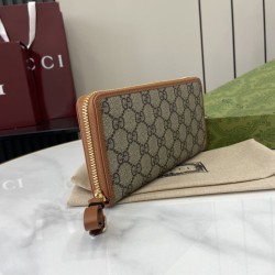 Replica Borse Portafoglio Gucci GG Emblem Zip Around 821803/819122 Marrone firmate