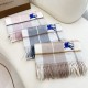 Replica di lusso Sciarpa Cashmere Burberry Equestrian Knight Check 32 x 180 beige Imitazioni Cloni Sciarpa Cashmere Burberry Equestrian Knight Check 32 x 180 beige firmate